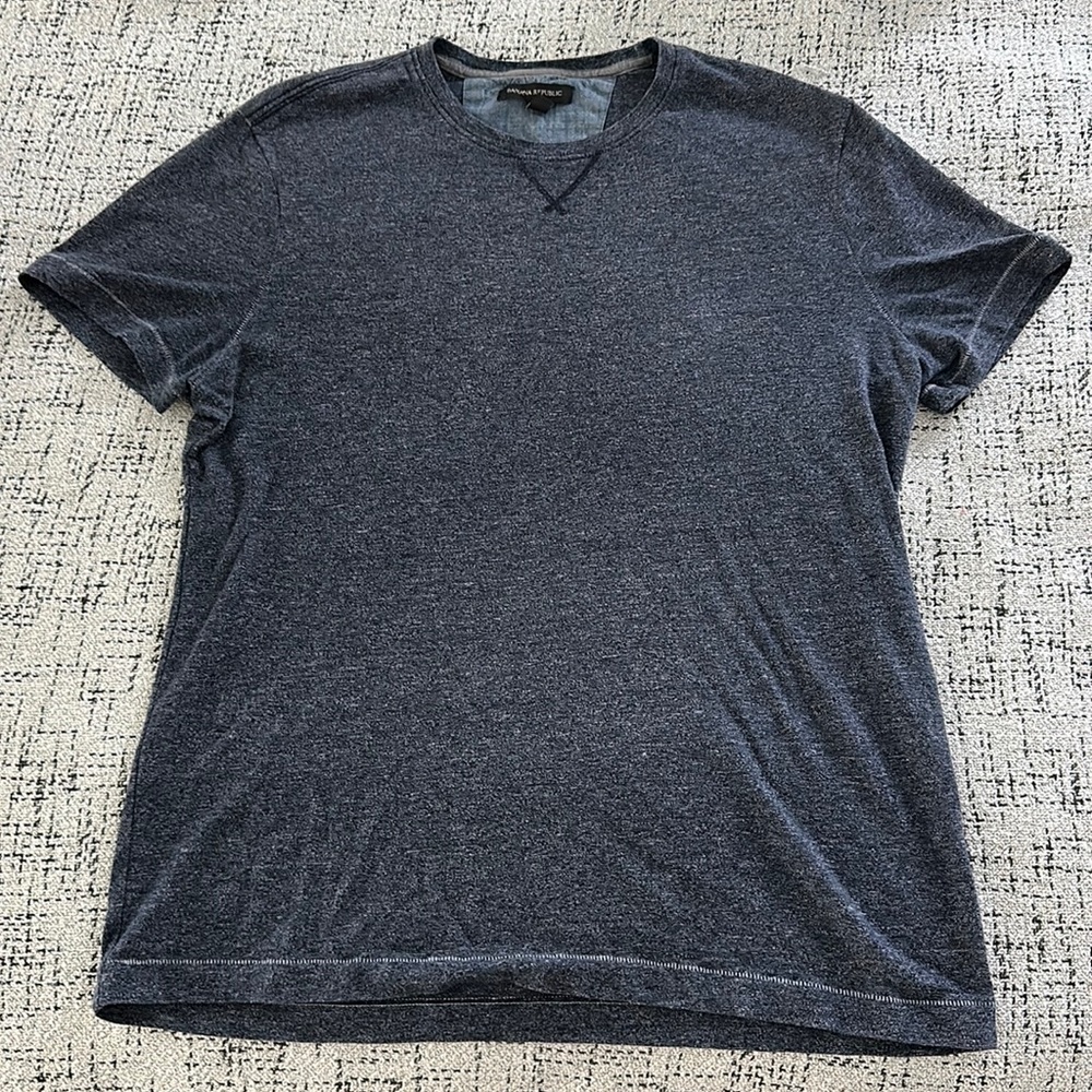 Banana Republic Tshirt